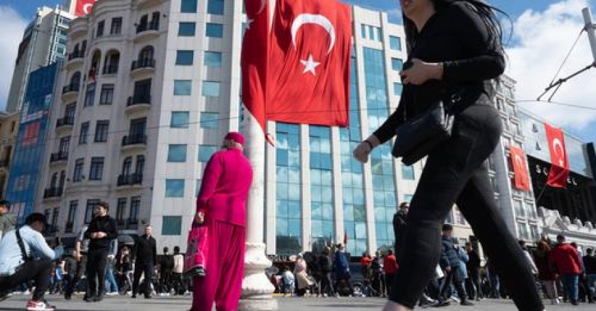 انتخابات تركيا: الناخبون يتوجهون إلى صناديق الاقتراع لاختيار رئيسهم