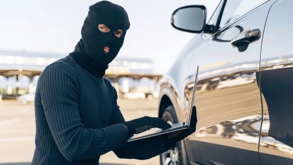 كيف تحمي سيارتك من السرقة